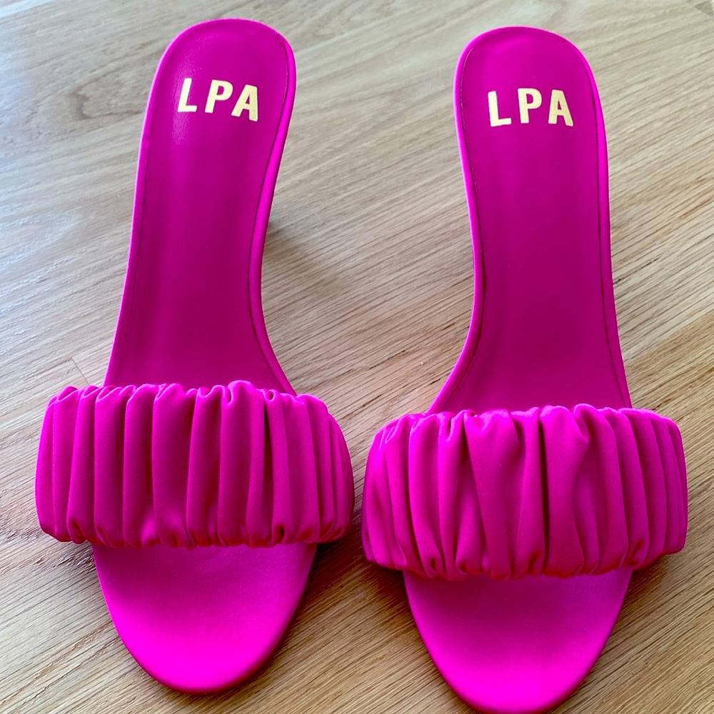 LPA hot pink kitten heels